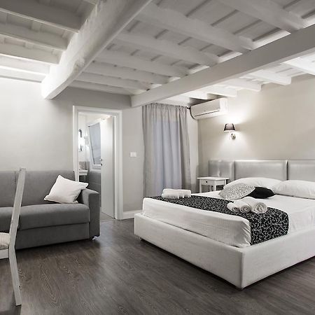 Delsi Suites Pantheon Rome Room photo