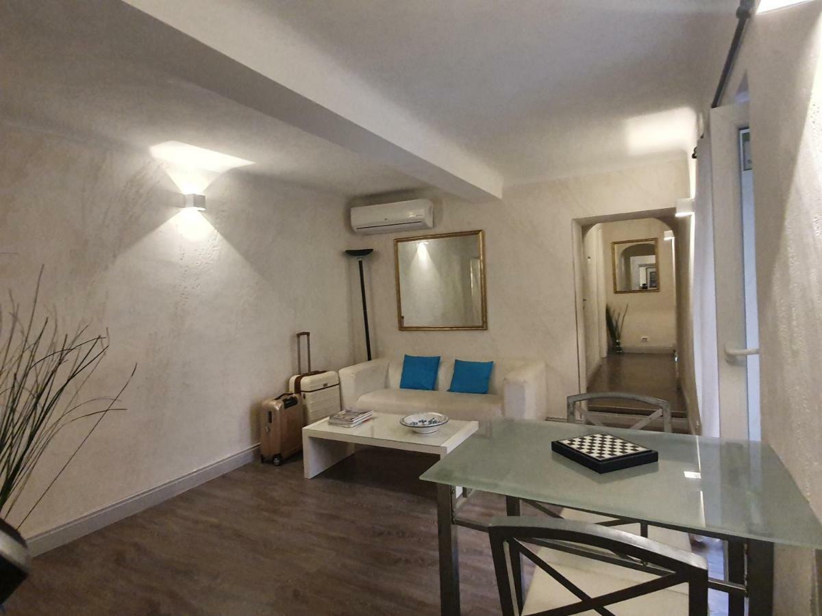 Delsi Suites Pantheon Rome Exterior photo
